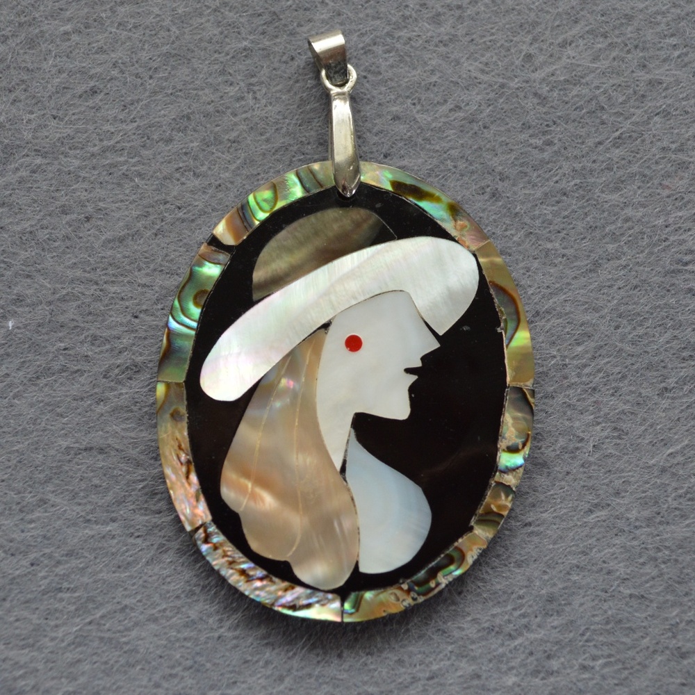 Modern Cameo Pendant Made with Resin and Shells